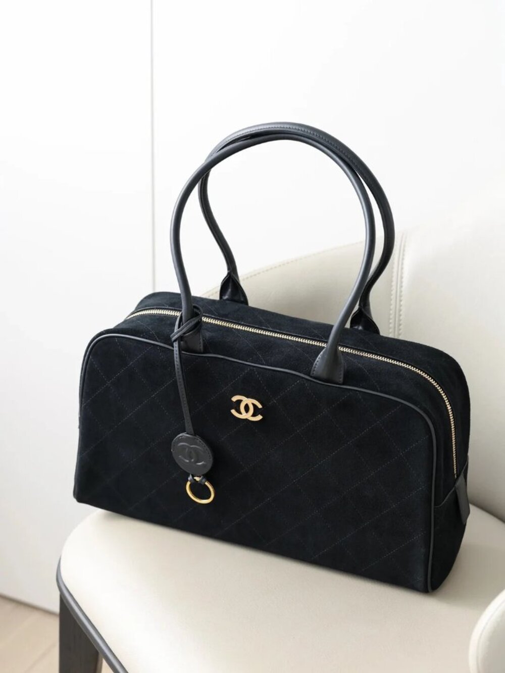 Classic CHANEL Bags: A Stylish and Versatile Choice for Elegance